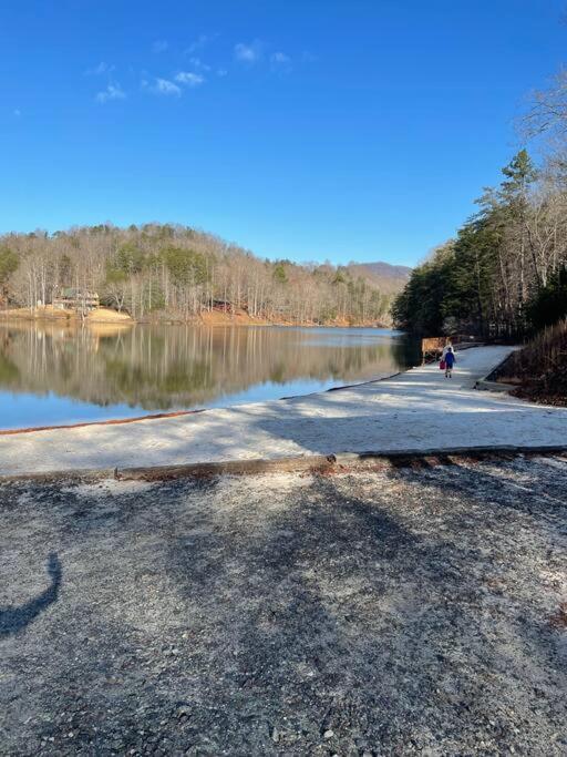 Mountain Views, Pets Welcome-Lake And River Access 卢尔湖 外观 照片